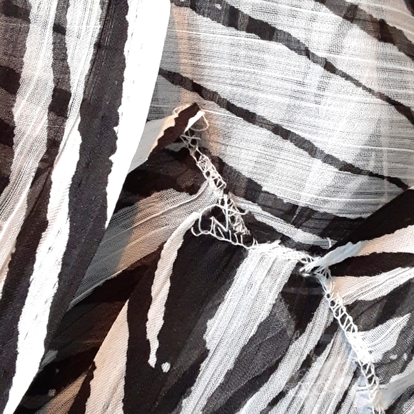 Scarf - Picture 7 of 7